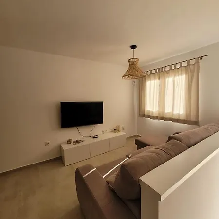 Amurahouse. Private Terrace Bbq. Centric And Cosy. 別荘 Cotillo